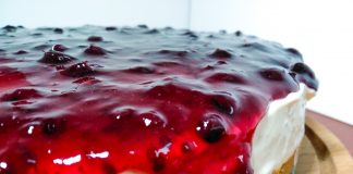 Cheesecake με Μελομακάρονα Cheesecake με Μελομακάρονα