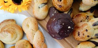 Πασχαλινά Κουλουράκια